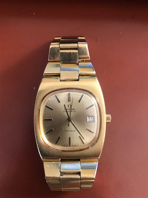 identify omega watch.